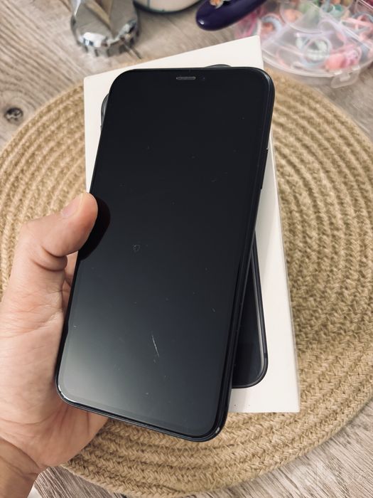 Продаю Iphone XR 64 gb