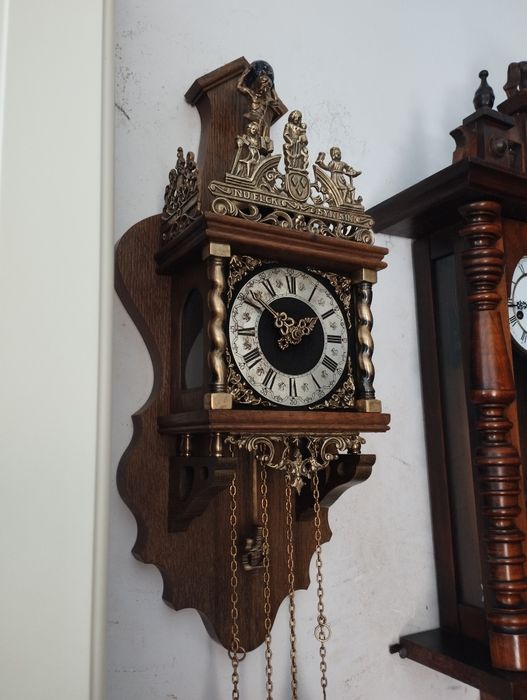 Ceas pendula Wuba Syn Syn anii 70 cu pendul