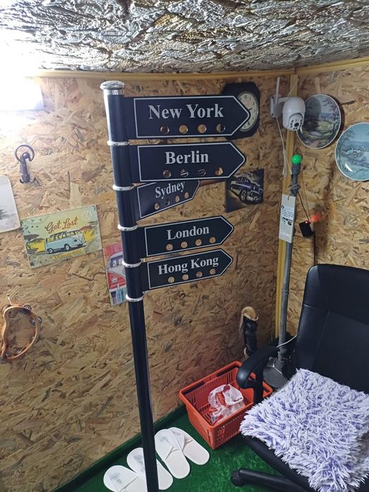 Метална висока табела