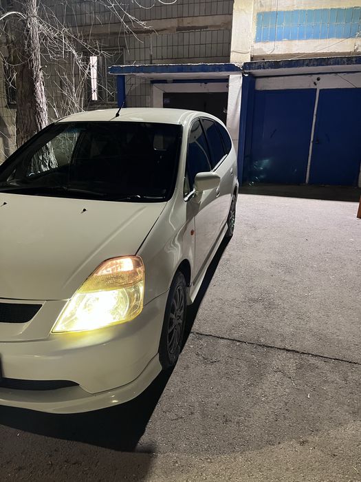 Продам машину honda stream