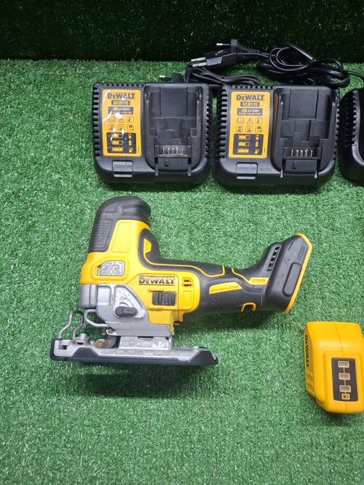 Инструменти на DeWALT