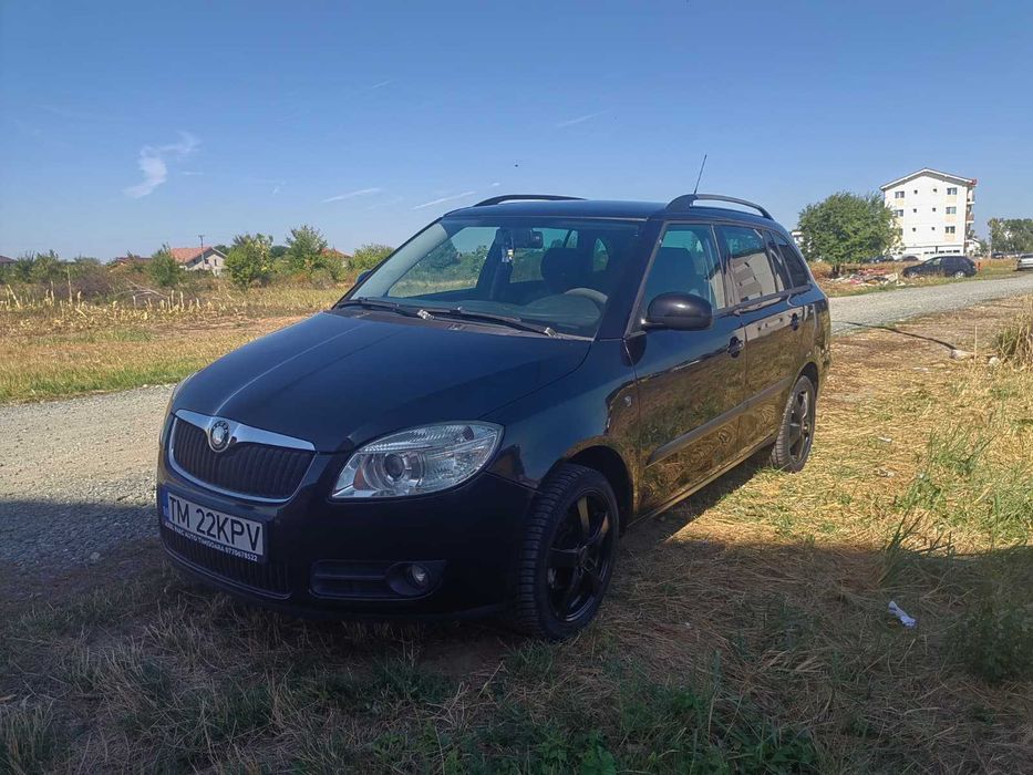 Škoda Fabia 2009 diesel, 2.300 € — imagine 5