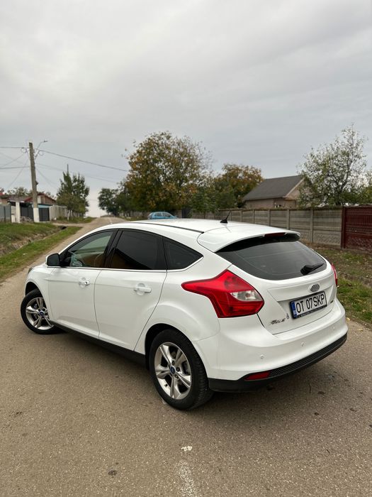 FORD Focus 2013 — imagine 13