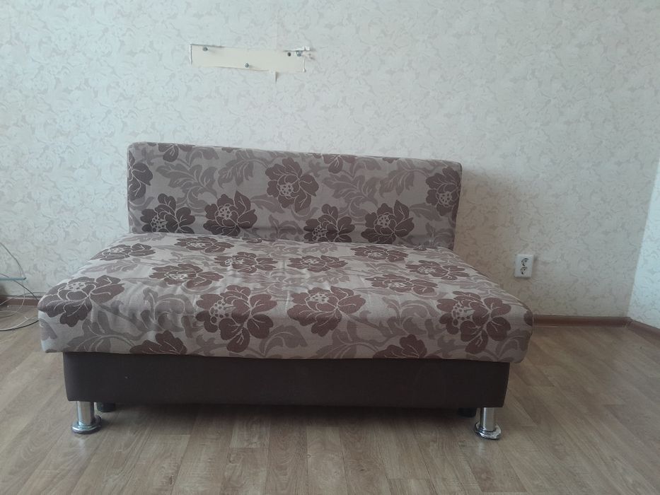 Спальный гарнитура, диван