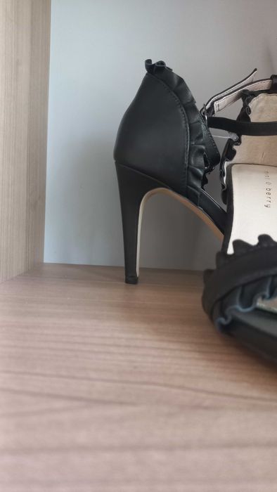 Сандал естествена кожа