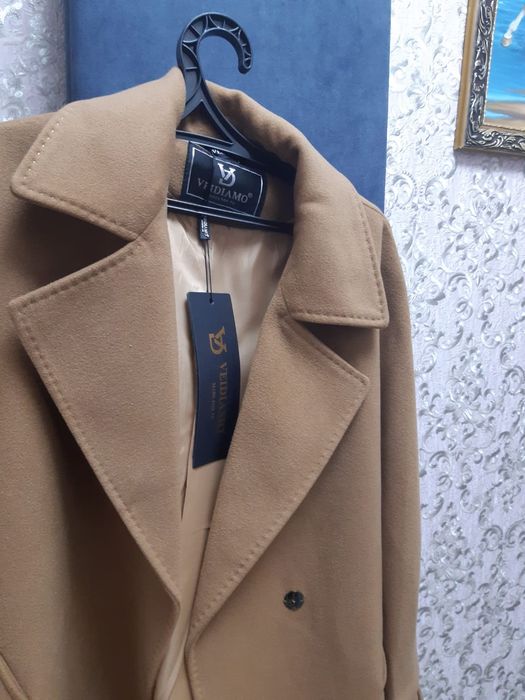 Пальто коричневый