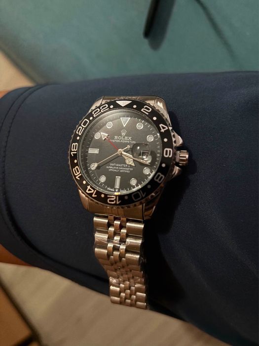 Часовници Rolex G-shok чисто нови варират от 35€ до 50€