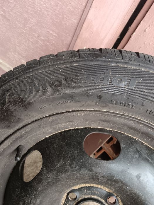 Гуми с джанти зимни