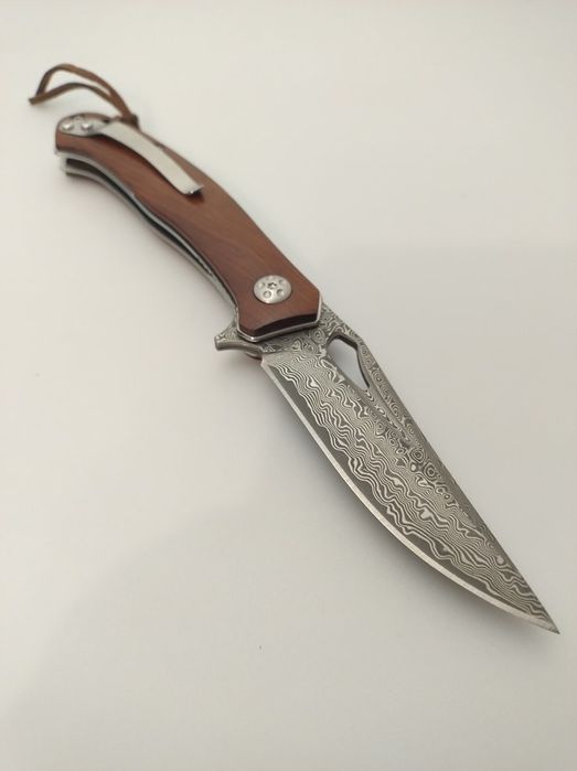 Сгъваем нож от дамаска стомана  VG10
