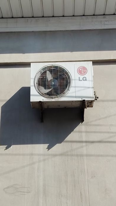 LG Kanditsioner Sotiladi