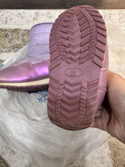 Пакет детской одежды для девочки и зимняя обувь