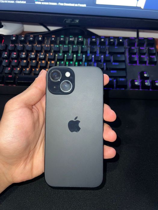 iPhone 15 in stare perfecta de functionare