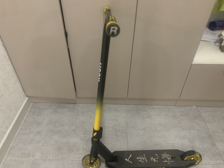 Трюковой самокат