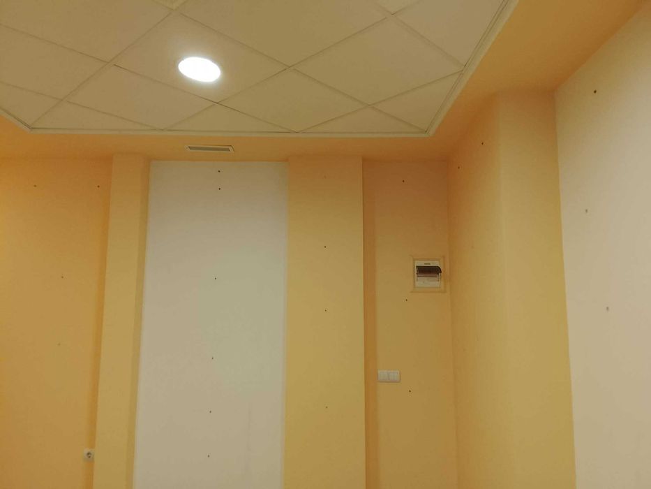 Продавам два магазина във Велико Търново на Самоводската чаршия