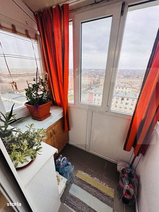 Apartament 3 camere, zona Vlaicu, Bloc renovat