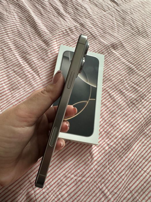 Vand Iphone 16 Pro Max 256 GB
