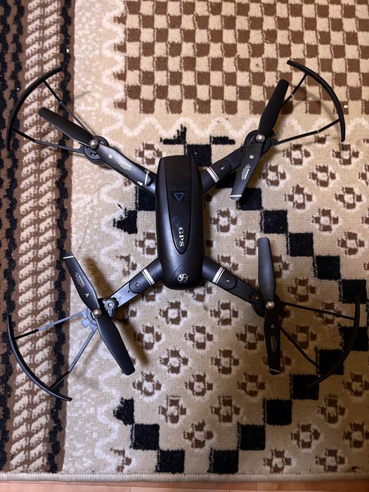 Продам дрон новый