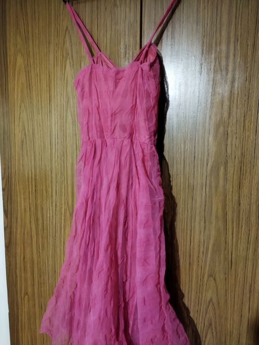 Чисто нова рокличка,пепел от рози..номер С подходяща за много случай..