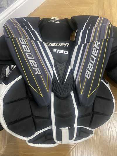 Нагрудник вратарский Vaughn v4 7600