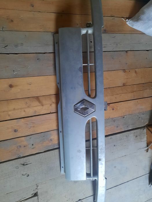 Capota și grila fata renault master 2