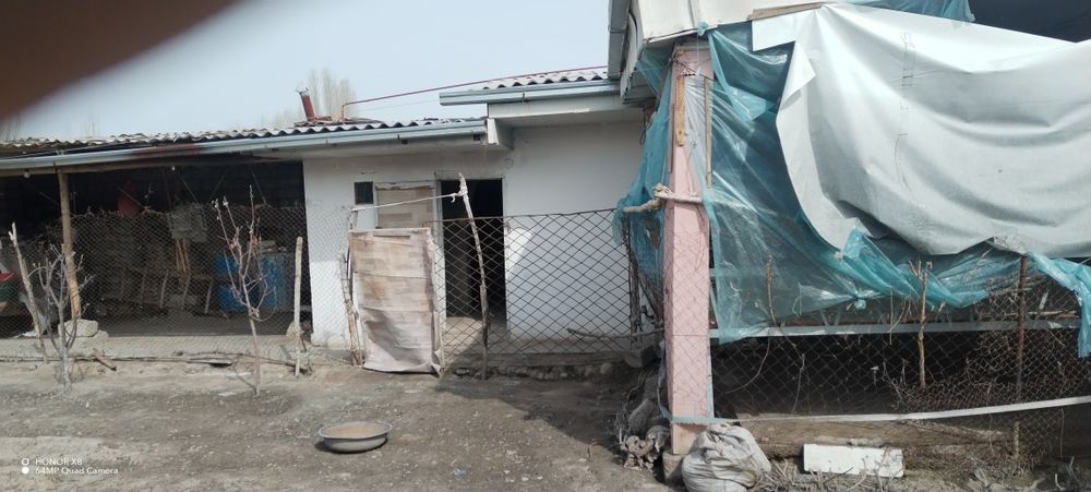 Uy sotiladi 7sotx. O'rta chirchiq tumani