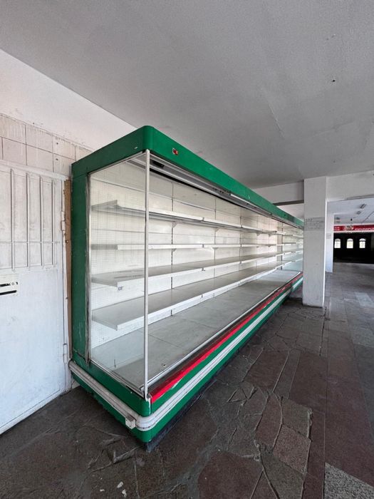 Холодильник для магазина