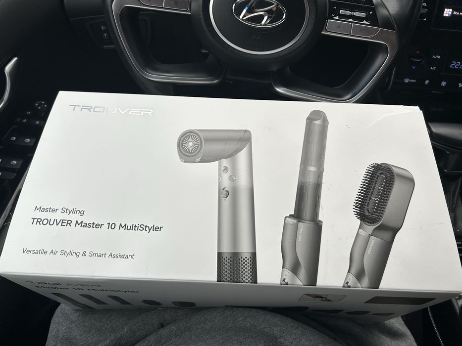 Продам мультистайлер (фен)