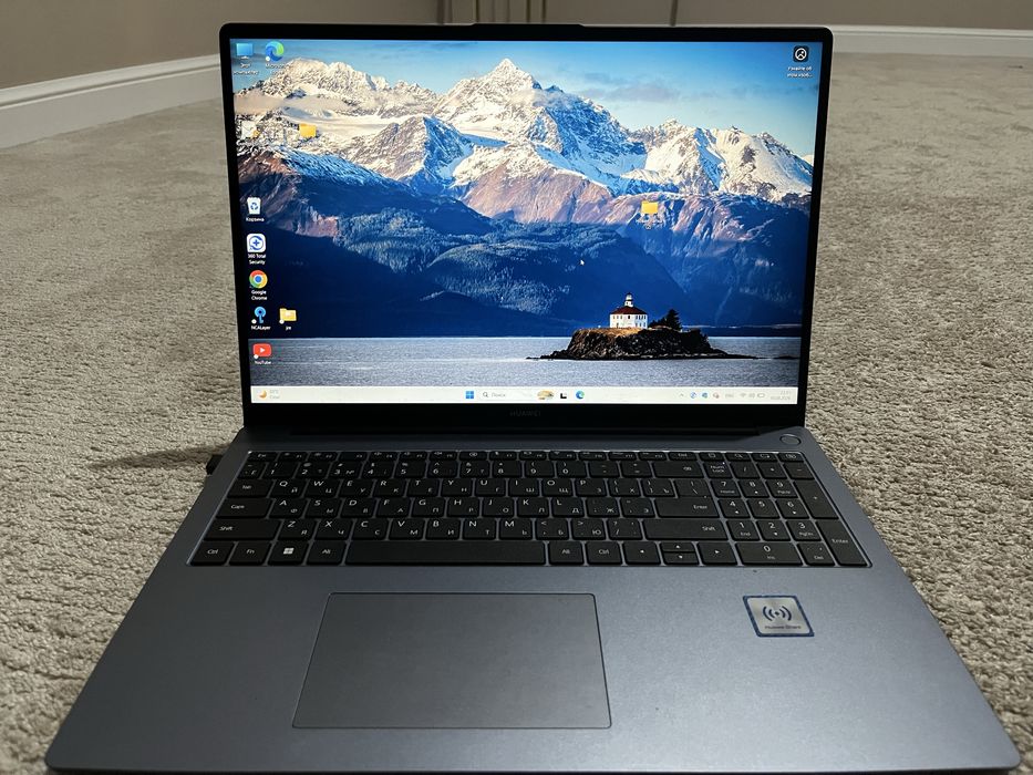 Продам HUAWEI MateBook D 16 2024.