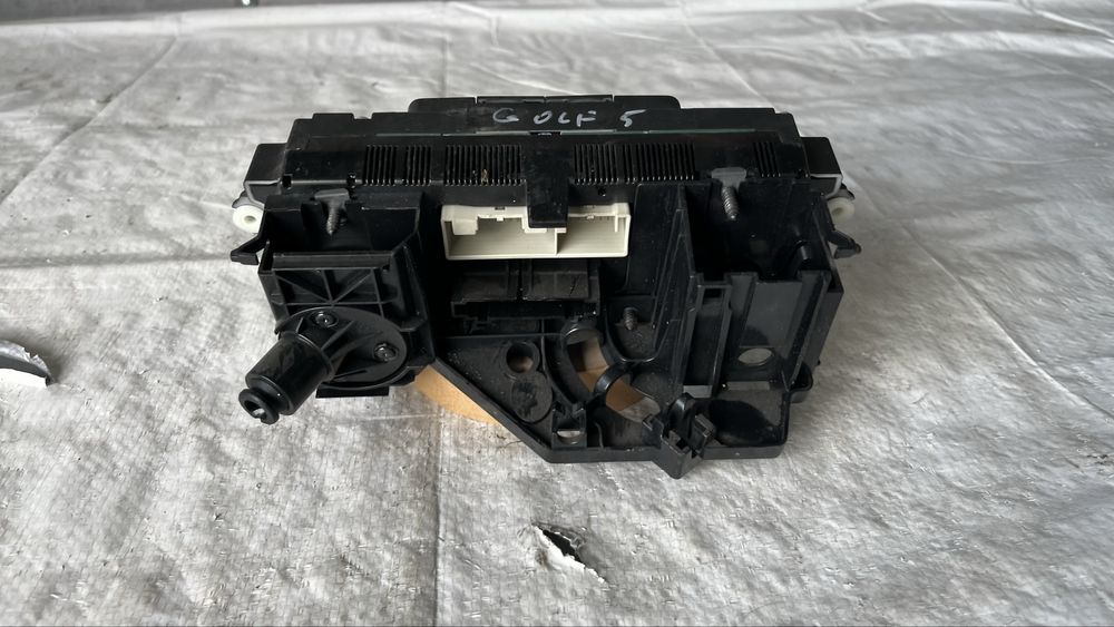 Панел климатик VW Passat B6 (2005-2011)