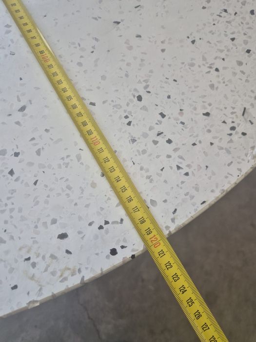 Кръгла маса Kave Home