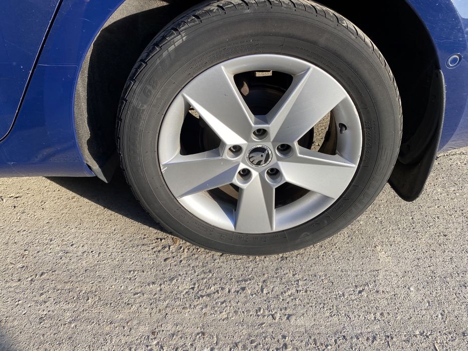 Injectoare, pompă motorină înalte , rampă injectoare Skoda Octavia 3