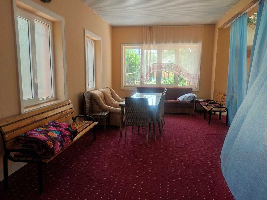 Чарвак, Продаётся дача  2 этажа,5 соток