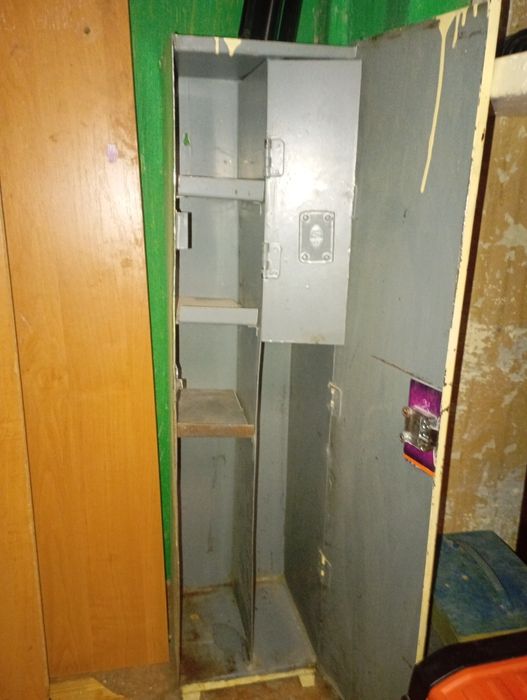 сейф металлический