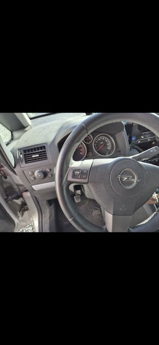 Vând interior de piele pentru opel zafira b
