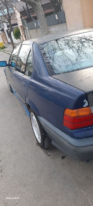 BMW 3 Series 1994 — imagine 4