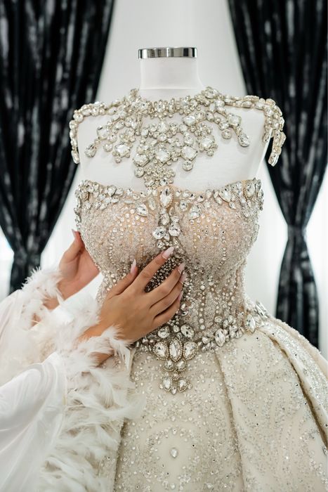 Rochie mireasa printesa cu trena si pietre pe corset Turcia -  Hasret Moda