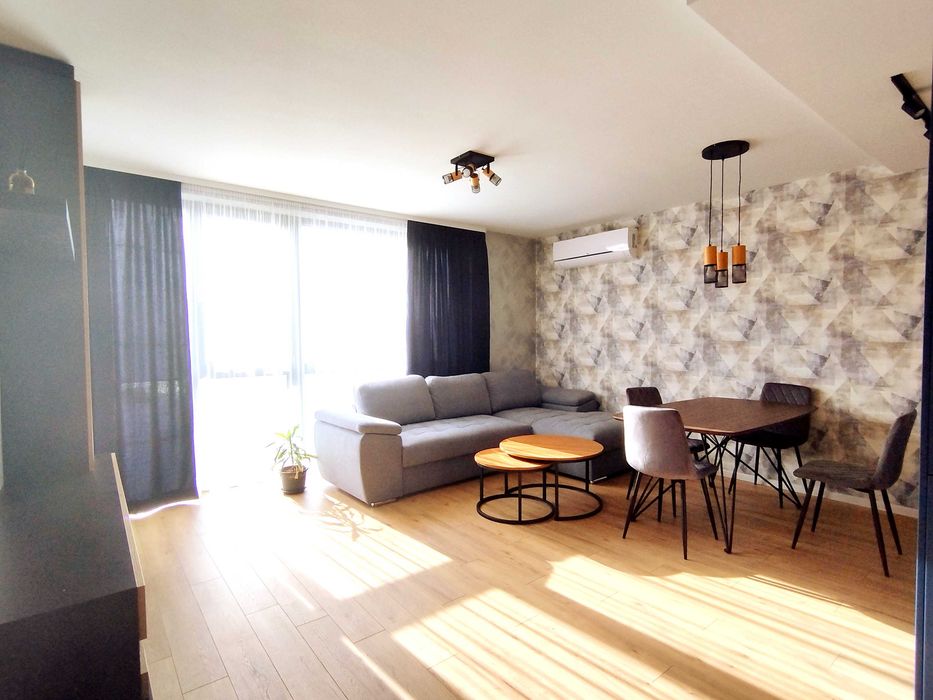 Дава се под наем Двустаен апартамент в Перник, Изток - 72 кв.м за 407.49 € - Снимка #1