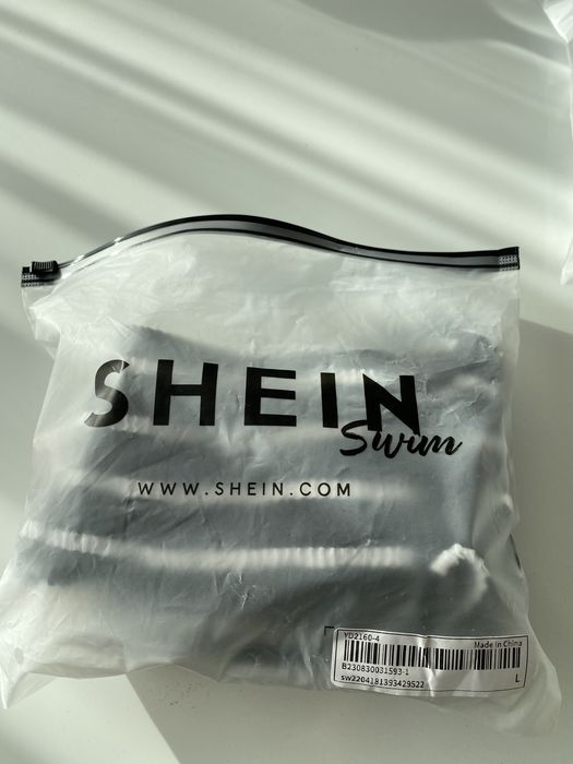Чисто нов бански от SHEIN