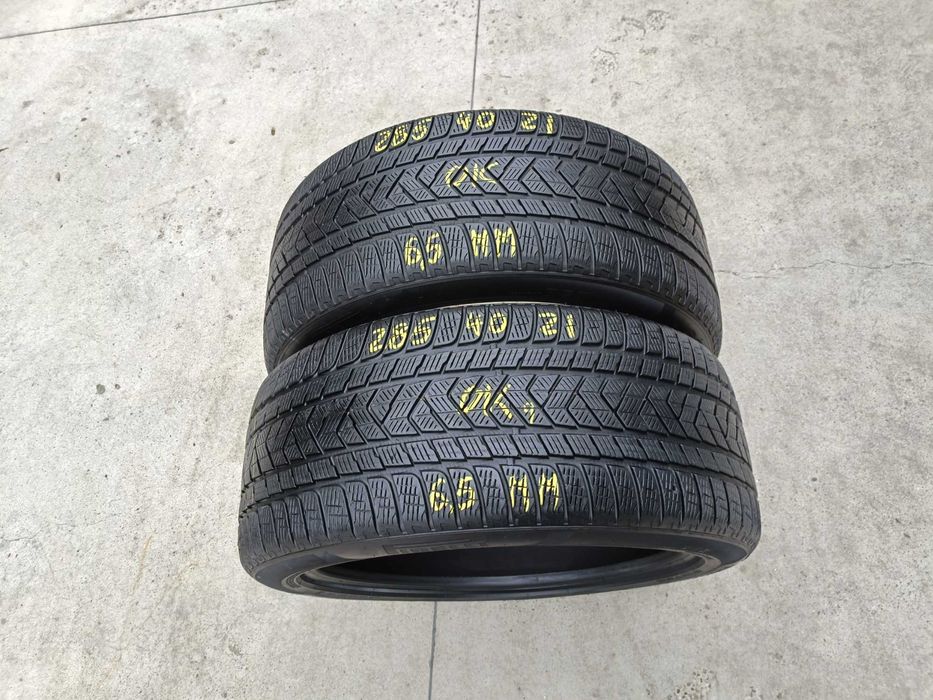 Doua anvelope de iarna 285 40 21 pirelli scorpion winter profil 6,5 mm