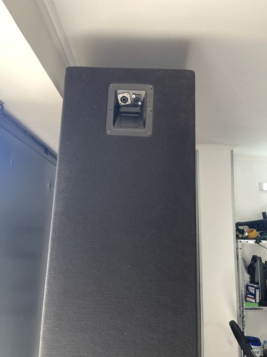 Празни кутии Peavey с драйвери wharfedale D-013A