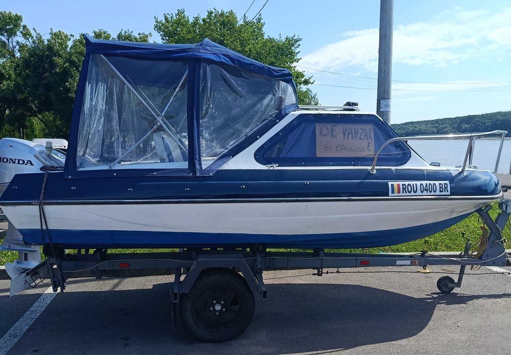 Vand ambarcatiune