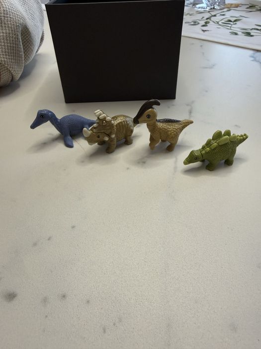 Kinder surprise киндер сюрприз динозаври