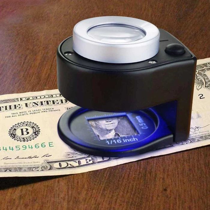 Бижутерска лупа с 30x увеличение, UV и LED светлини