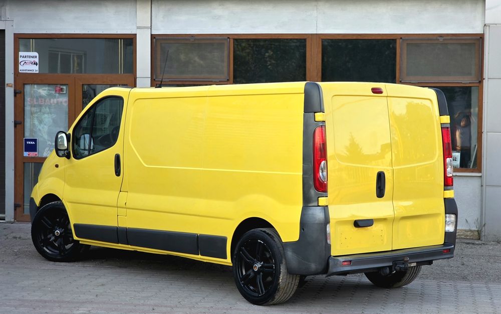 Opel vivaro renault trafic lung 2011