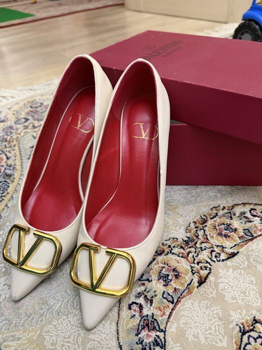 Продаются Туфли Valentino