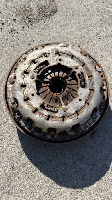 BMW F30LCI маховик със съединител B47