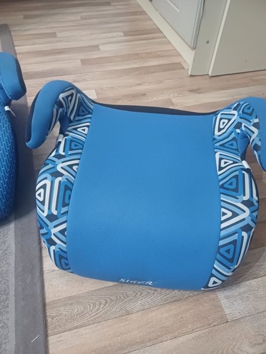 Продам бустер детский