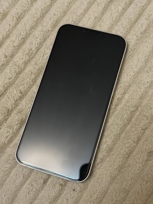 iPhone 13 розовый 128 гб