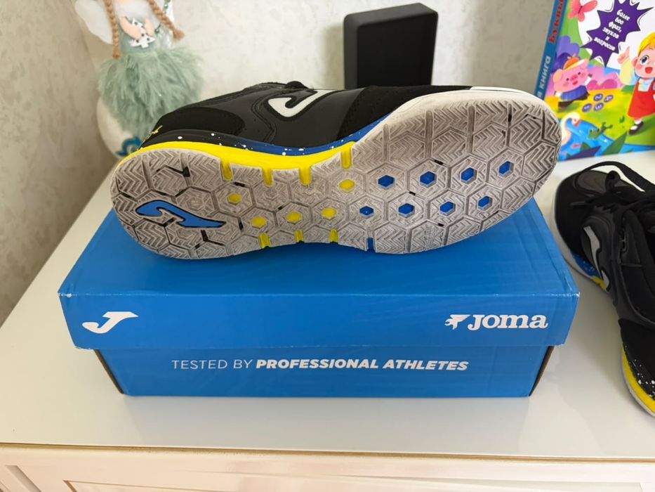 футзалки Joma 39 размер