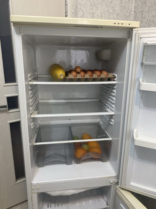 Продам холодильник